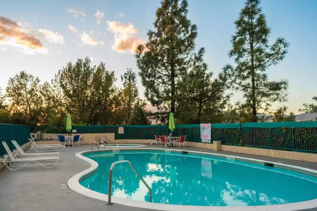 San Bernandino Inn & Suites San Bernardino Luaran gambar