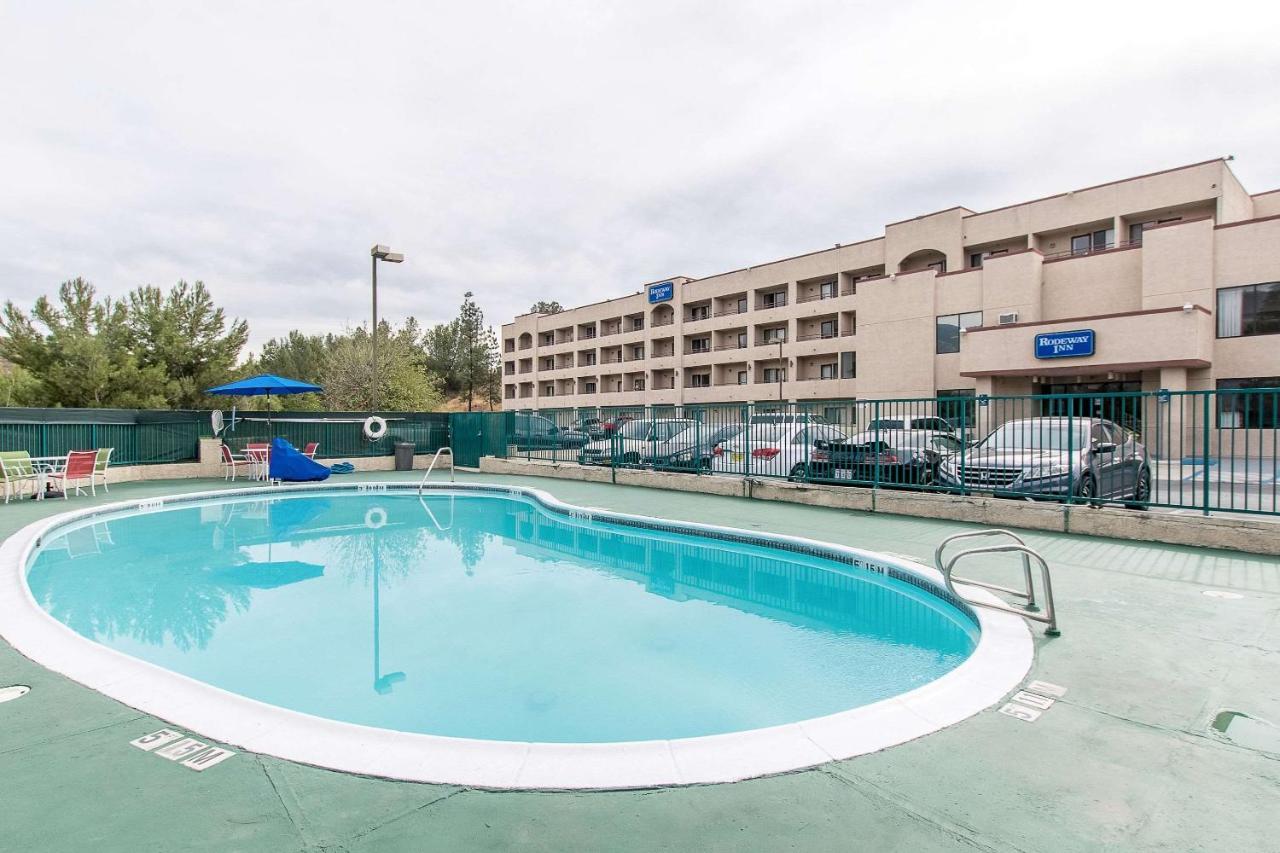 San Bernandino Inn & Suites San Bernardino Luaran gambar