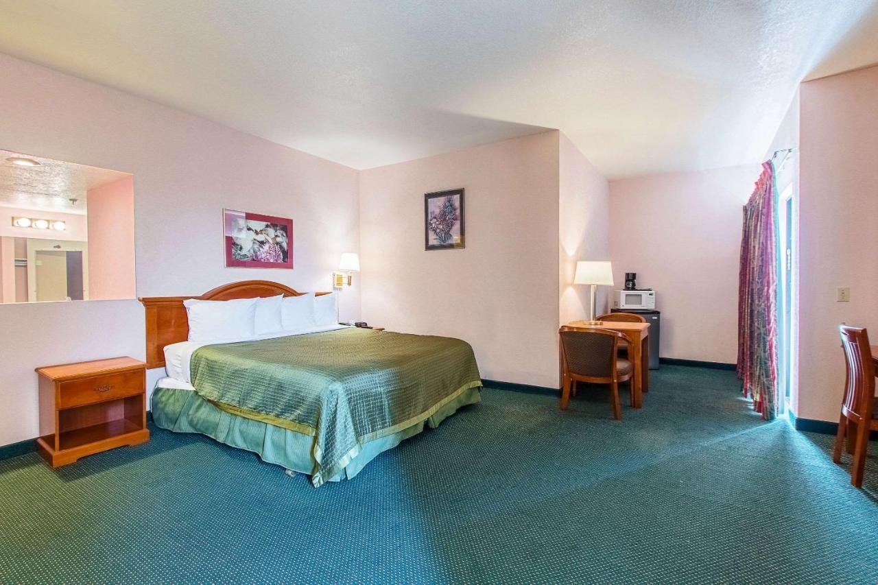 San Bernandino Inn & Suites San Bernardino Luaran gambar